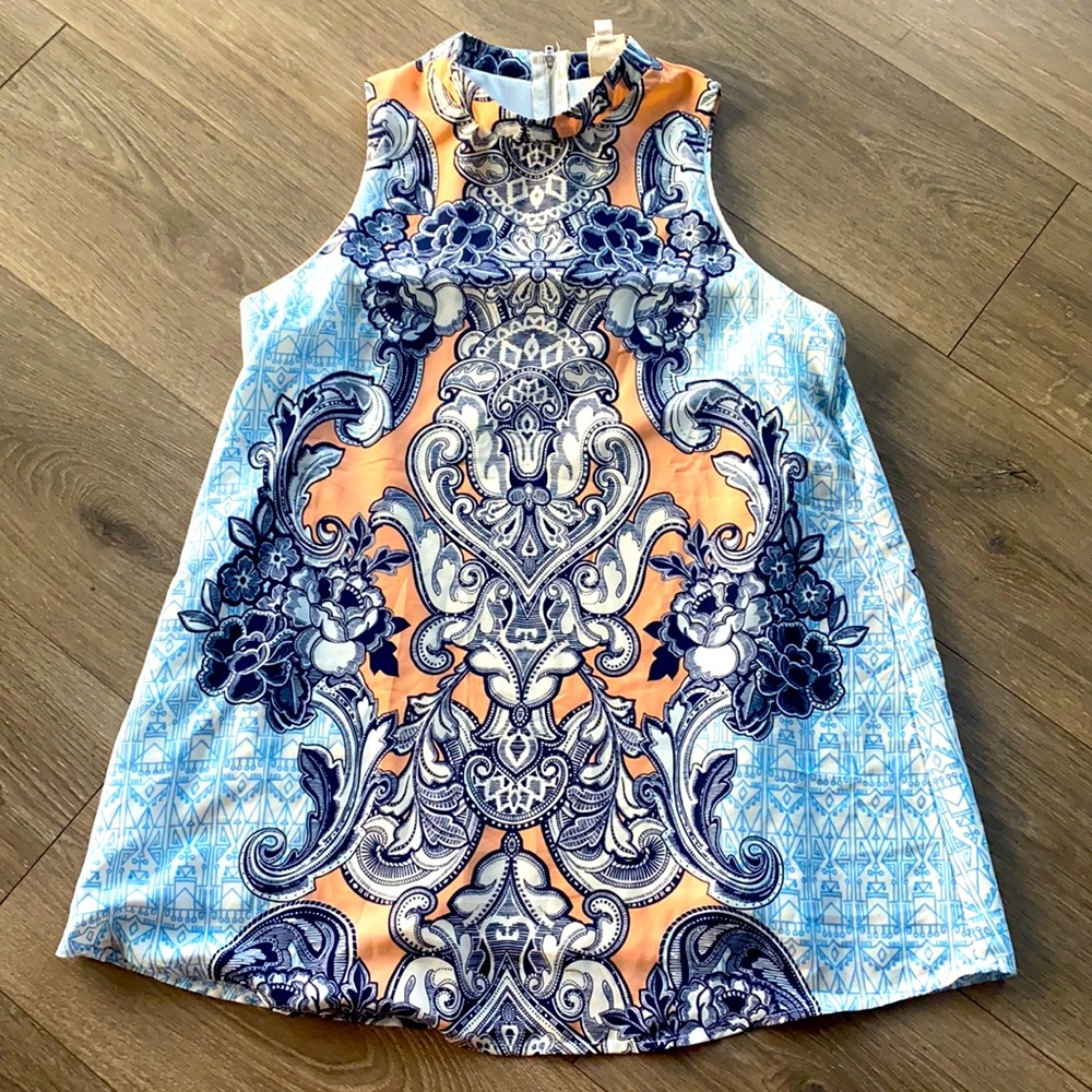 Women’s colorful dress size medium.